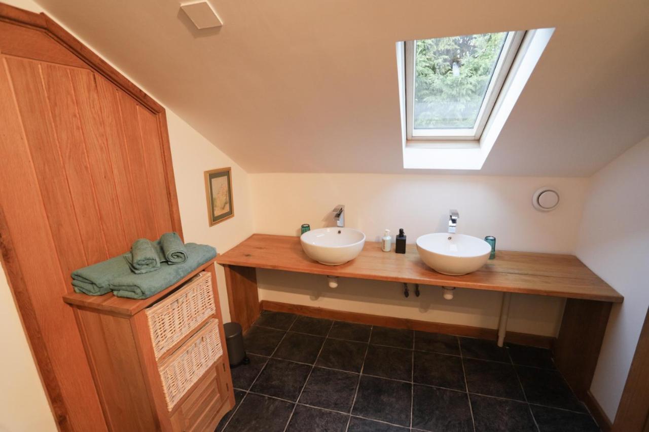 Crackin View Guest House Хексем Экстерьер фото